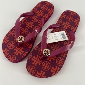 Tory Burch Party Fuschia New Traveler's Square 7 Women's rubber flip flops NWT